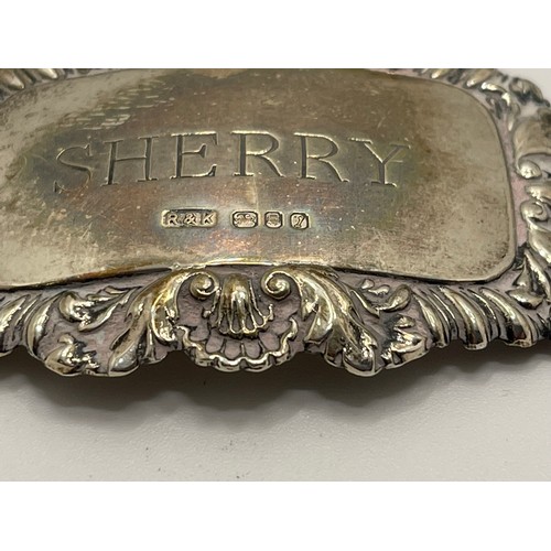 298 - SILVER TRAYS AND DECANTER TAGS - A SMALL CIRCULAR SOLID SILVER TRAY, A PIERCED SILVER TRAY AND SILVE... 