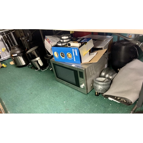 159 - VERY LARGE QTY OF DAMGED REPAIRABLES AIR FRYERS, DUEL BASKET AIR FRYERS MICROWAVE OVENS MORTAR AND P... 