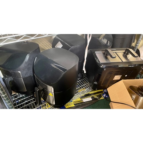 159 - VERY LARGE QTY OF DAMGED REPAIRABLES AIR FRYERS, DUEL BASKET AIR FRYERS MICROWAVE OVENS MORTAR AND P... 