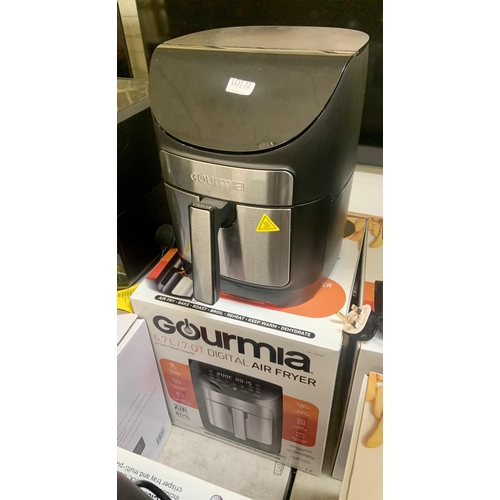72 - BOXED GOURMIA 6.7 LTR DIGITAL AIR FRYER