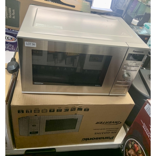 90 - BOXED PANASONIC INVERTER MICROWAVE OVEN NN-GD37HS