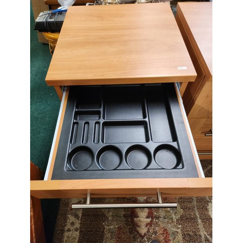 212 - 2X BEECH OFFICE THREE DRAWER CABINETS (ONE THREE DRAWERS AND ONE WITH ONE DRAWER, ONE FILING CABINET... 