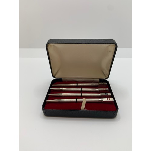 235 - A STERLING SILVER, VINTAGE BRIDGE MARKER SET - EACH SHOWING THE CARD SUITS -WITH LEADS - ORIGINAL CA... 