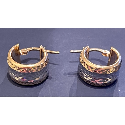 371 - A PAIR OF 14KT YELLOW AND WHITE ITALIAN GOLD EARRINGS 3.42G