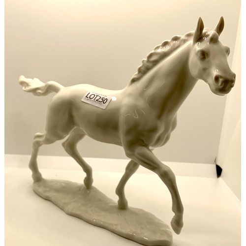 Lot 250       