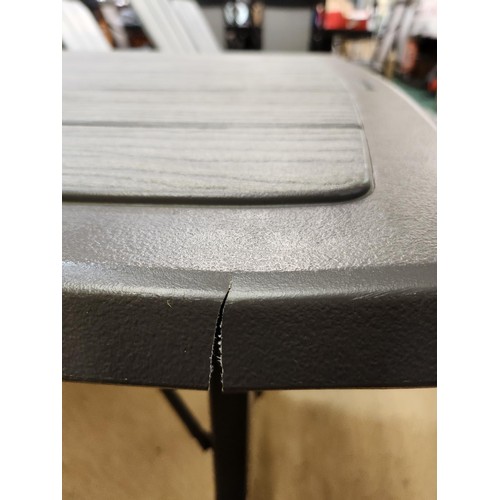 200 - Lifetime 6ft (1.82m) Craftsman Folding Picnic Table -  Folds flat for storage - Seats 8 comfortably-... 
