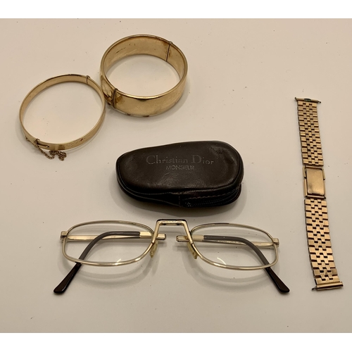 362 - VARIOUS ITEMS -1/5TH 9CT ROLLED GOLD BANGLE (41.3 GMS), 9CT GOLD BRONZE CORE BANGLE (18.7GMS AND A P... 
