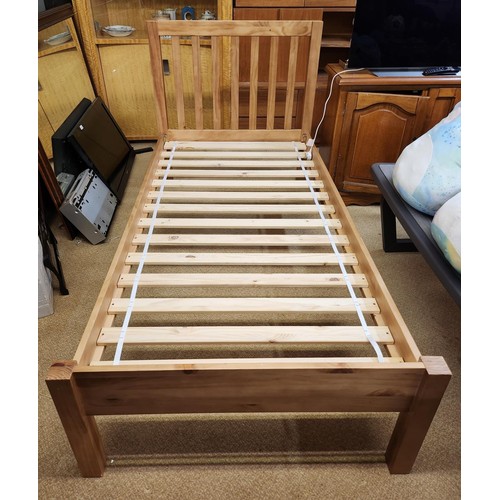 210A - 2x LIGHT OAK SINGLE BED WITH SLATS - NO MATTRESSES - ONE BOLT MISSING FROM EACH