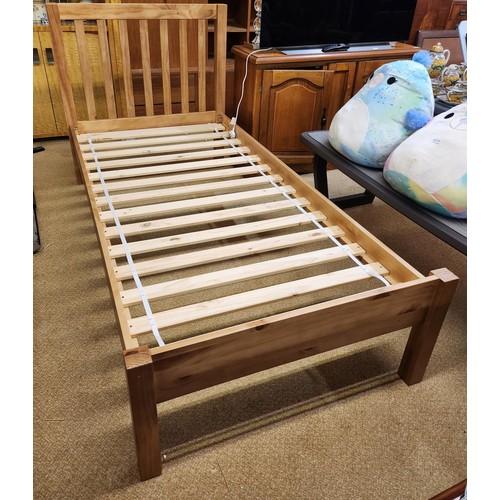 210A - 2x LIGHT OAK SINGLE BED WITH SLATS - NO MATTRESSES - ONE BOLT MISSING FROM EACH