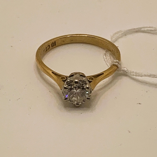 308 - 18CT GOLD AND DIAMOND RING - SIZE M, 2.68G