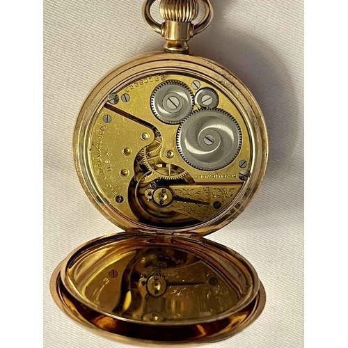 391 - A GOLDPLATED ELGIN FULL HUNTER KEYLESS POCKET WATCH -WHITE ENAMEL DIAL WITH BLACK ROMAN NUMERALS, SE... 