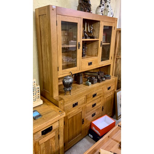 200 - OAK FURNITURE LAND WALL UNIT - 6 DRAWERS AND 2 CUPBOARDS TO BASE, GLAZED DISPLAY CUPBOARDS TO TOP - ... 