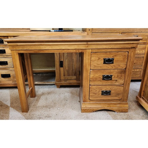 204 - OAK FURNITURE LAND - LIGHT OAK HEAVY DRESSING TABLE/DESK WITH THREE DRAWERS - 120CM WIDE X 79CM TALL... 