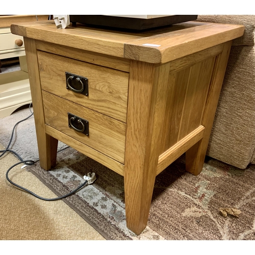 215 - OAK FURNITURE LAND LIGHT OAK LAMP TABLE WITH SINGLE DRAWER (MADE TO LOOK LIKE TWO DRAWERS) - 60CMW X... 