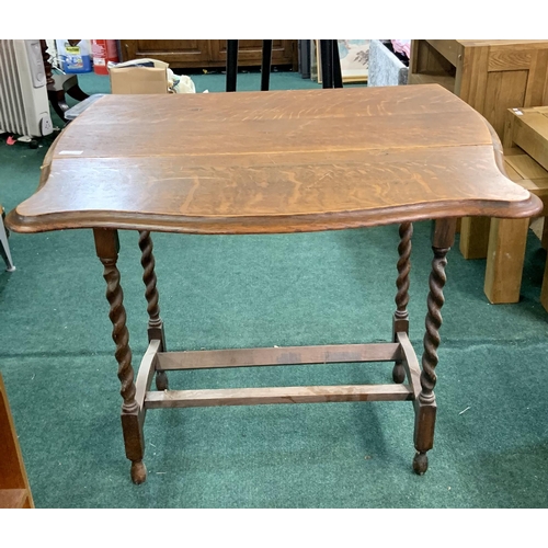 224 - OAK DROP LEAF DINING TABLE ON JACOBEAN OAK STYLE LEGS