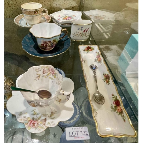 322 - A SMALL COLLECTION OF ANTIQUE PORCELAIN INC. A FOLEY QUEEN VICTORIA DIAMOND JUBILEE CUP AND SAUCER, ... 