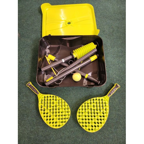 110 - COLLAPSIBLE SWINGBALL SET IN CARRY BOX - WITH 2 BATS