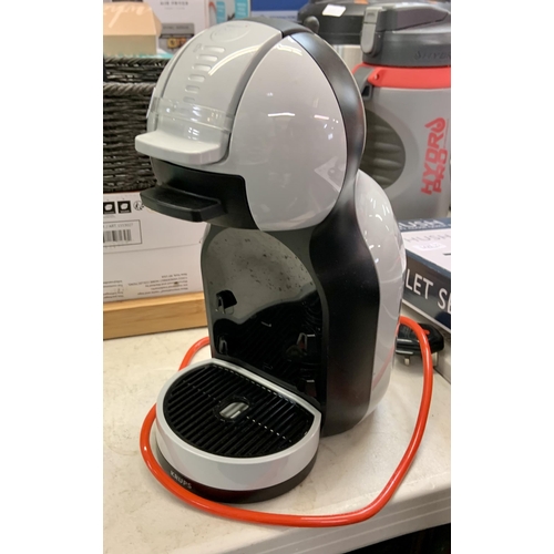 74 - NESCAFE DOLCE GUSTO KRUPS POD COFFEE MACHINE