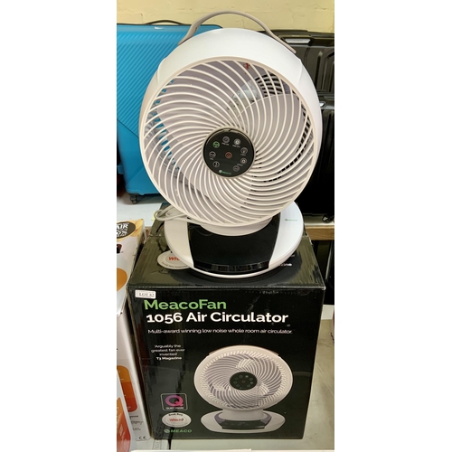 82 - BOXED MEACO DESK TOP FAN 1056 AIR CIRCULATOR WITH R/C