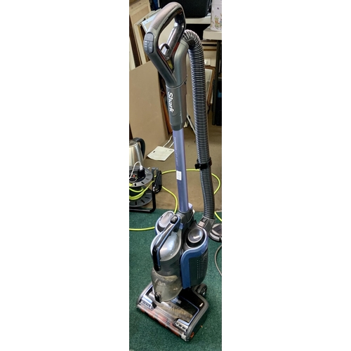 93 - SHARK POWERED LIFTAWAY VACUUM CLEANER WITH CHARGER