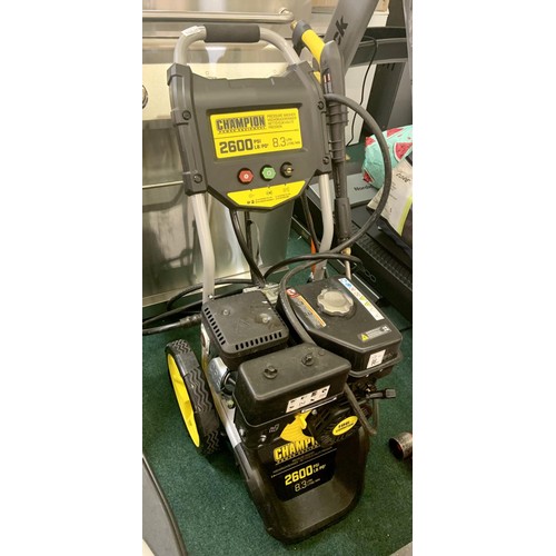 149 - CHAMPION 2600 PSI PETROL PRESSURE WASHER WITH LANCE AND NOZZLES