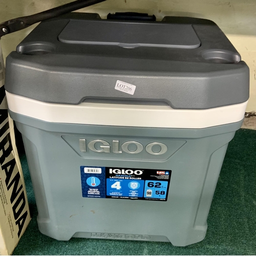 206 - IGLOO 98 CAN/58L ROLLING COOL BOX