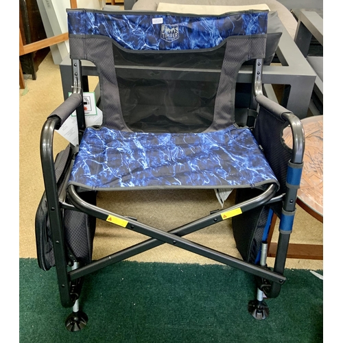 230 - TIMBER RIDGE EXTRA WIDE FOLDING CAMPING/FISHING CHAIR WITH FOLDING SIDE TRAY AND STORAGE POCKETS