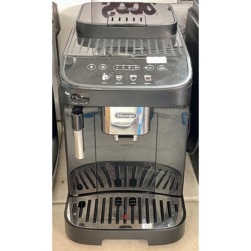 DELONGHI MAGNIFICA EVO ONE TOUCH COFFEE MACHINE WITH MANUAL MILK