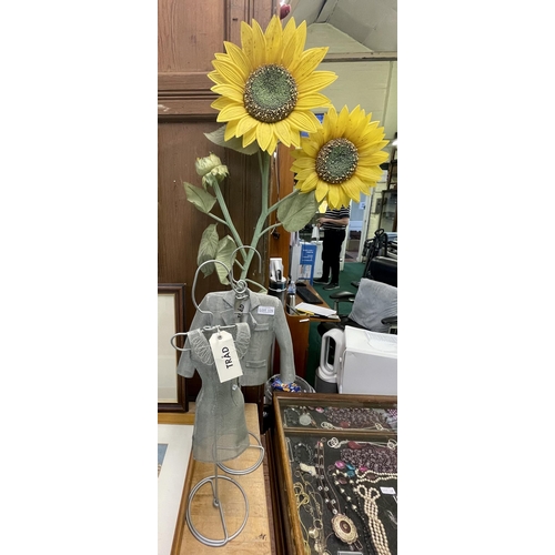 328 - FAUX SUNFLOWER ARRANGEMENT IN POT TOGETHER WITH 2 X MINIATURE DECORATIVE MANNEQUINS