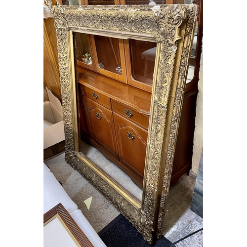 350 - A VICTORIAN VERY LARGE GILT ORNATE PICTURE FRAME - APPROX 128CMW X 106CMH - SLIGHT DAMAGE