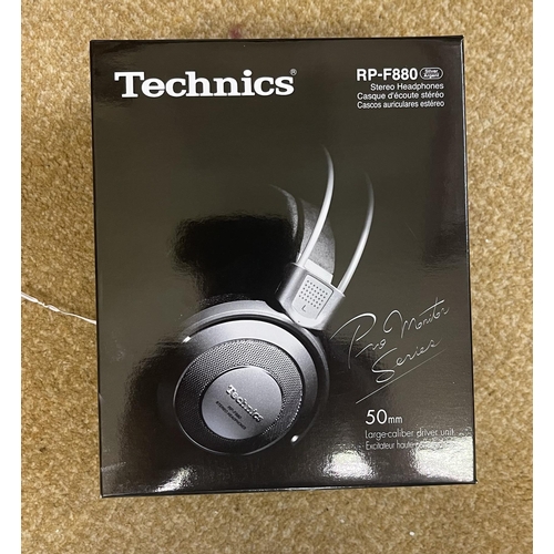 405 - TECHNICS RP-F880 SILVER STEREO HEADPHONES BOXED AS NEW