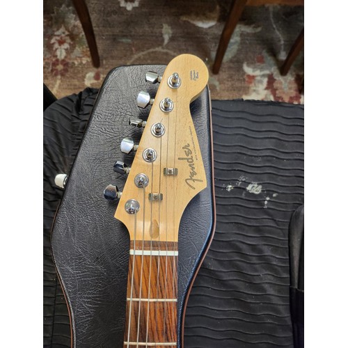 302 - SUNBURST ELECTRIC GUITAR MARKED FENDER ORIGINAL CONTOUR BODY - MISSING BACK PLATE, NUMBER TO HEAD 61... 