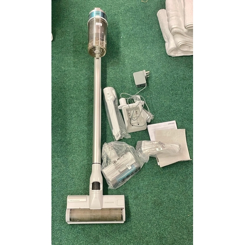 SAMSUNG JET 70 PET STICK VACUUM CLEANER WITH ACCESSORIES