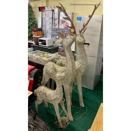 144 - SET OF 3 INDOOR/OUTDOOR LED FESTIVE REINDEER FAMILY DISPLAY - 3 PIECE (UNABLE TO TEST AS NO POWER LE... 