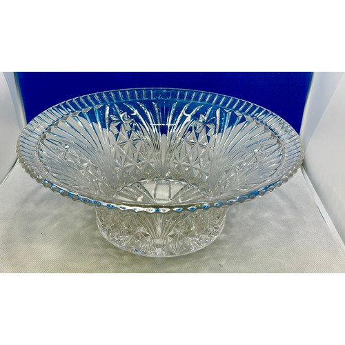 210 - 3 ITEMS OF LEAD CRYSTAL-INCL: LIBOCHOVICE CZECH 1930s ART DECO PRESSED GLASS BOWLREG NO 798828, 2X D... 