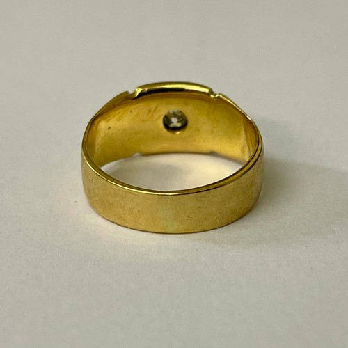 256 - A GENTS YELLOW GOLD & DIAMOND SOLITAIRE SIGNET RING - TESTED AS 18CT GOLD - SET WITH AN OLD CUT DIAM... 