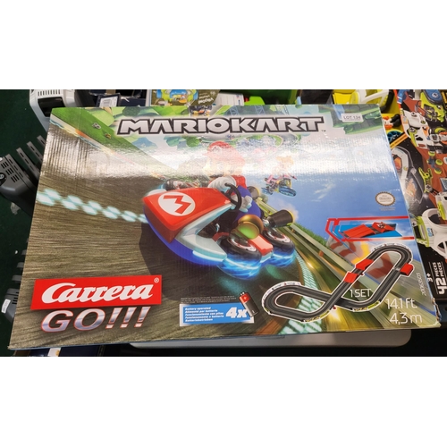 134 - CARERRA GO MARIO CART RACE TRACK GAME -BOXED