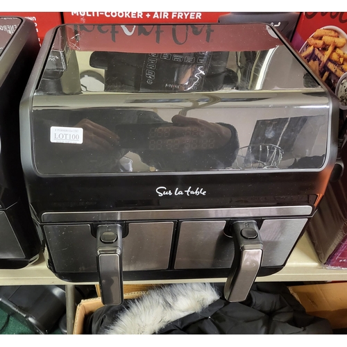 100 - SUR LA TABLE DUAL BASKET AIR FRYER -3.8L PER BASKET INDEPENDENT MULTI COOK -1700W