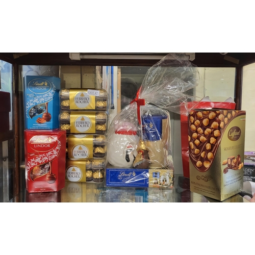 47 - SHELF OF CONFECTIONRY INCL 4X FERRERO ROCHE, LINDT HOT CHOCCY MUG SET, VAR LINDT LINDORS