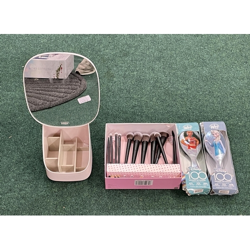 6 - MIXED BEAUTY LOT - INC. JOSEPH JOSEPH MAKE UP MIRROR, BRUSHWORKS BRUSH AND BAG SET, 2 X DISNEY WET B... 