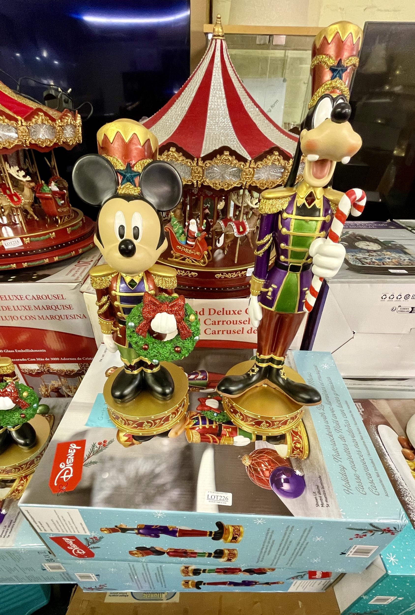 BOXED DISNEY NUTCRACKERS (2X MICKEY & 2X GOOFY) SET OF 4 FIGURES WITH