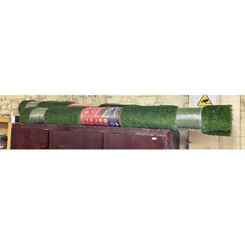 258 - ROLL OF GOLDEN SELECT ARTIFICIAL GRASS 2.25M X 2.67M -A/NEW