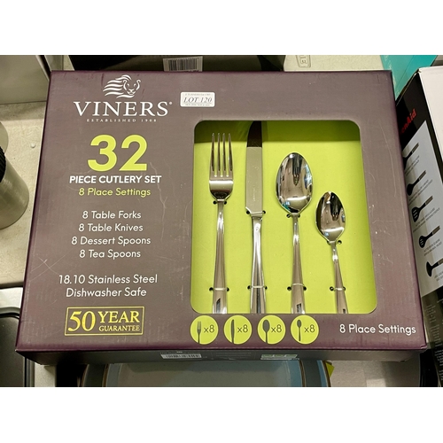 120 - BOXED 32 PIECE VINERS CUTLERY SET - 8 KNIVES/8 DESSERT SPOONS/8 TEA SPOONS/8 FORK