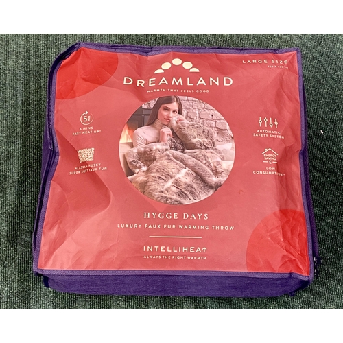 48 - DREAMLAND LUXURY FAUX FUR WARMING THROW WITH INTELLIHEAT TECHNOLOGY - ALASKAN HUSKY