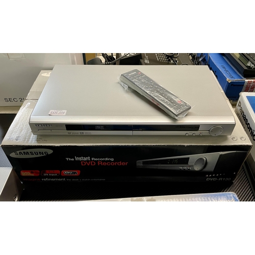 342 - SAMSUNG DVD RECORDER - DVD-R130 WITH R/C