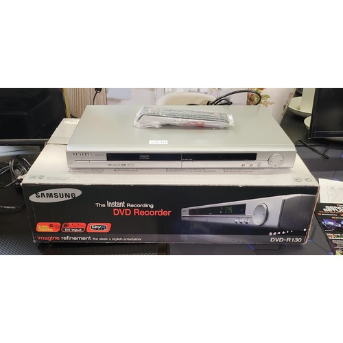 342 - SAMSUNG DVD RECORDER - DVD-R130 WITH R/C