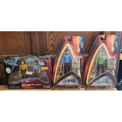 361 - 2 X ART ASYLUM ORIGINAL SERIES ACTION FIGURES WAVE 1 KIRK AND SPOCK (SEALED) TOGETHER WITH A PLAYMAT... 