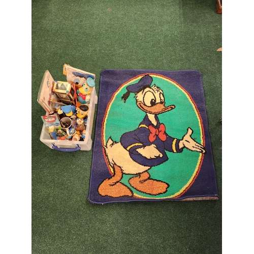 382 - DISNEY ITEMS - DONALD DUCK MAT TOGETHER WITH VARIOUS VINTAGE DONALD DUCK FIGURINES, TOYS, COMICS ETC... 