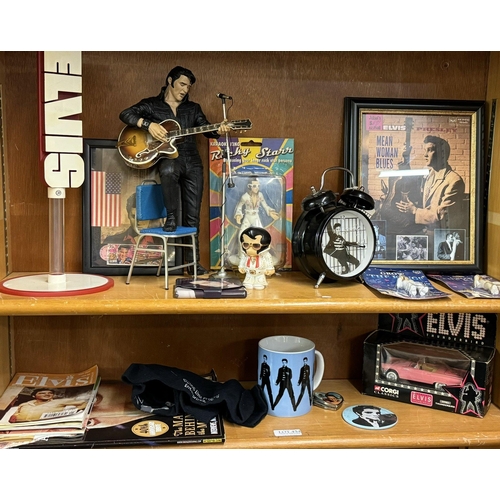 454 - LARGE QTY OF ELVIS MEMORABILIA INC. PRINTS, FIGURINES OF THE 1968 COMEBACK SPECIAL, SOCKS, MUG, ELVI... 