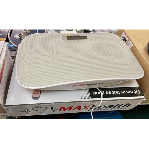 182 - BOXED MAX HEALTH FITNESS BOARD WITH R/C